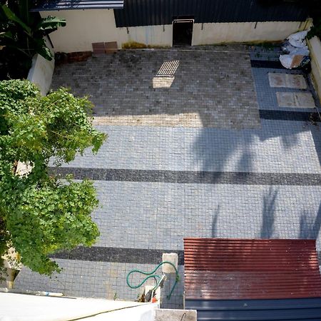 Akr Residency Hotel Kazhakuttam Екстериор снимка